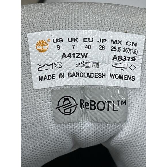 Timberland Boots Greyfield White/Black Size 9 Women’s Shoe-Outdoors Hiking EUC - Picture 13 of 14